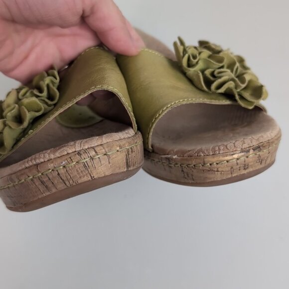 b.o.c. Leather Wedge Sandals Cork Platform Flower Arch Support Green Shoes 9 - Picture 12 of 14